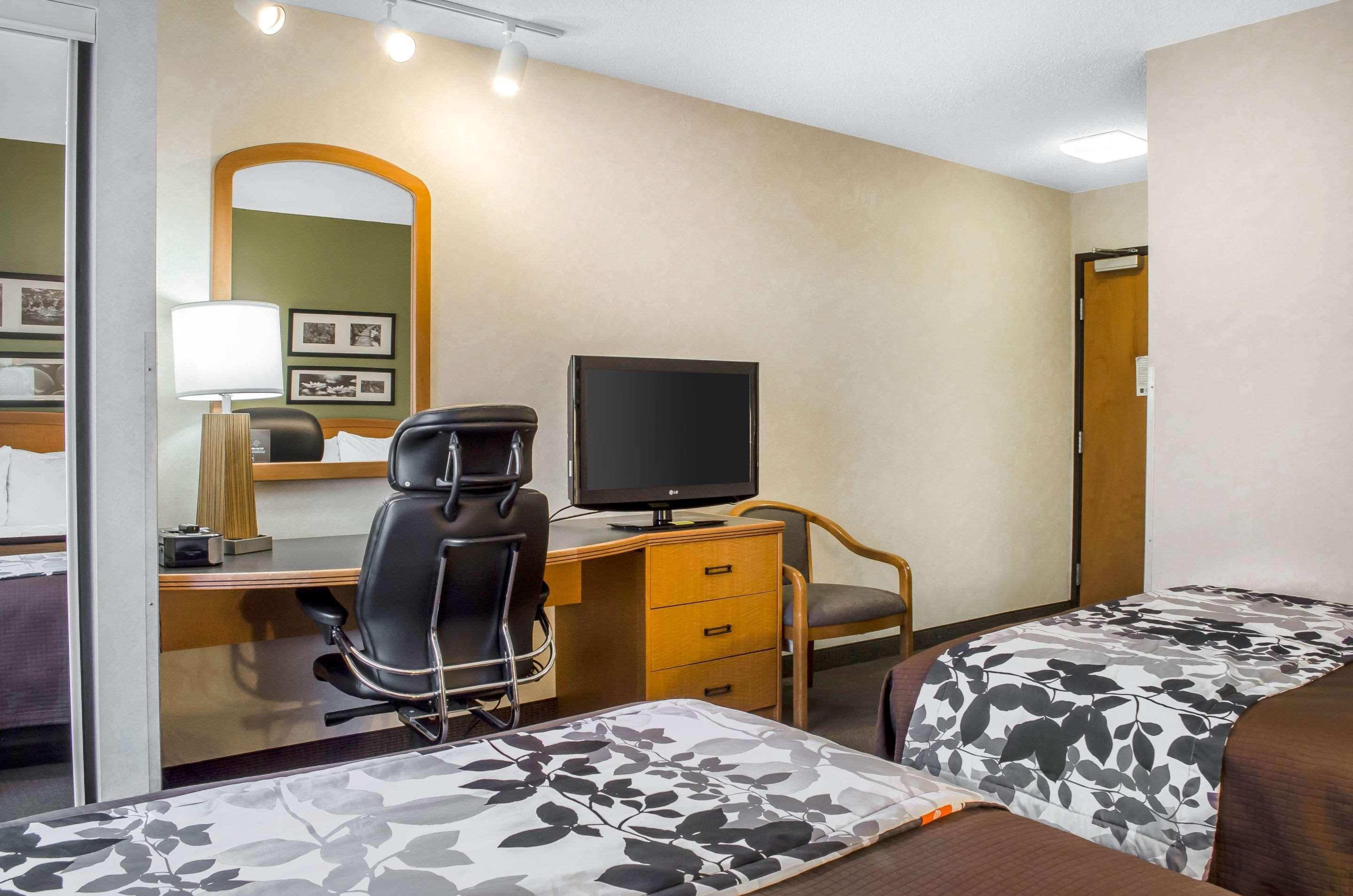 Sleep Inn & Suites Bensalem Eksteriør bilde