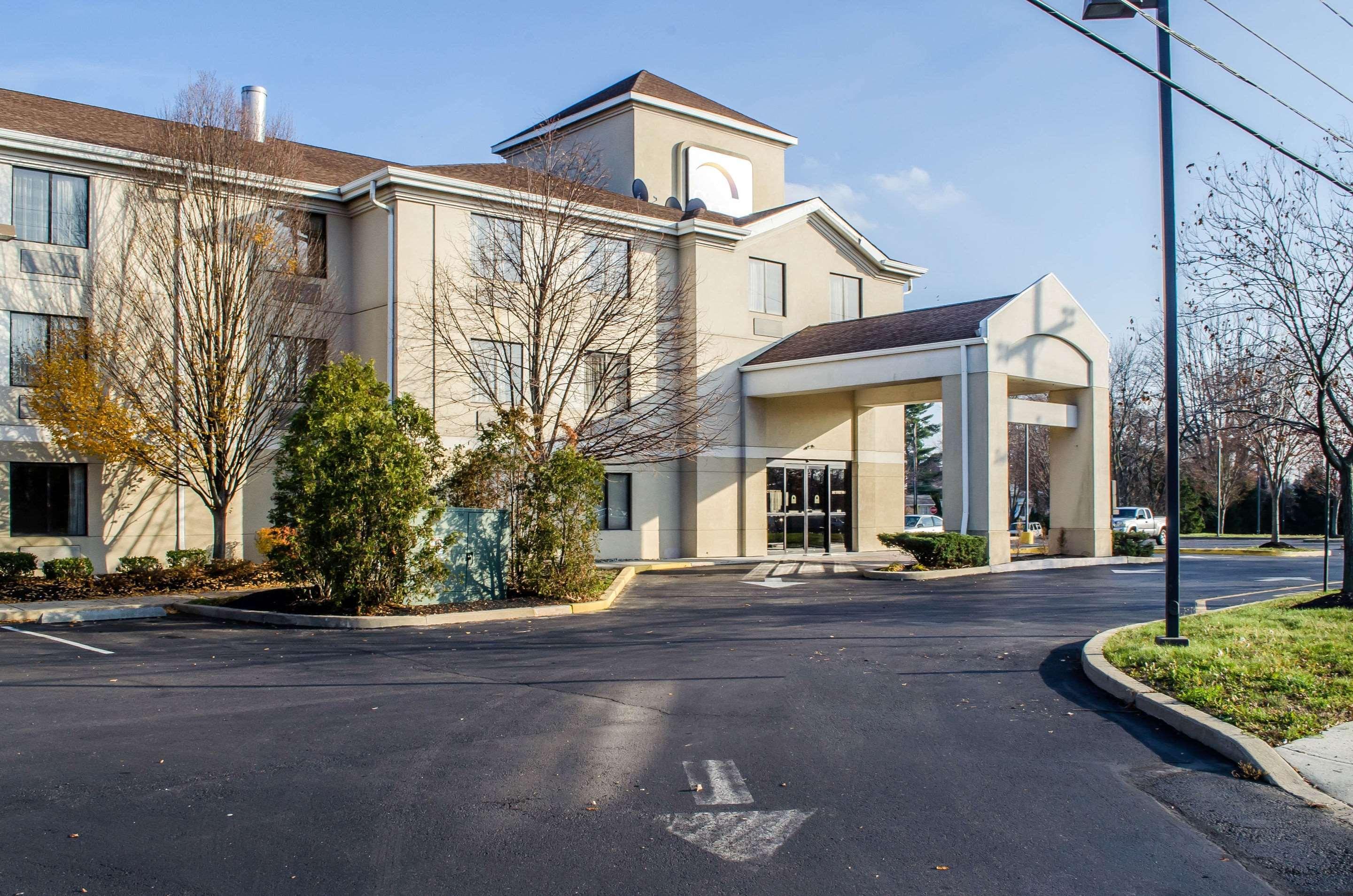 Sleep Inn & Suites Bensalem Eksteriør bilde